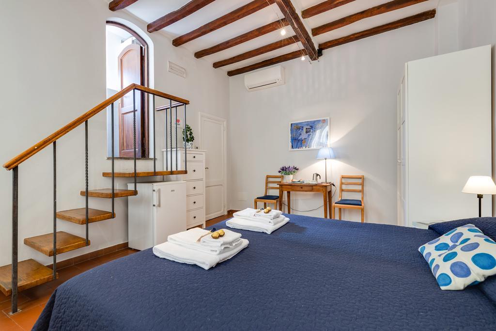 Rome As You Feel - Piazza Dei Satiri Apartments Kültér fotó