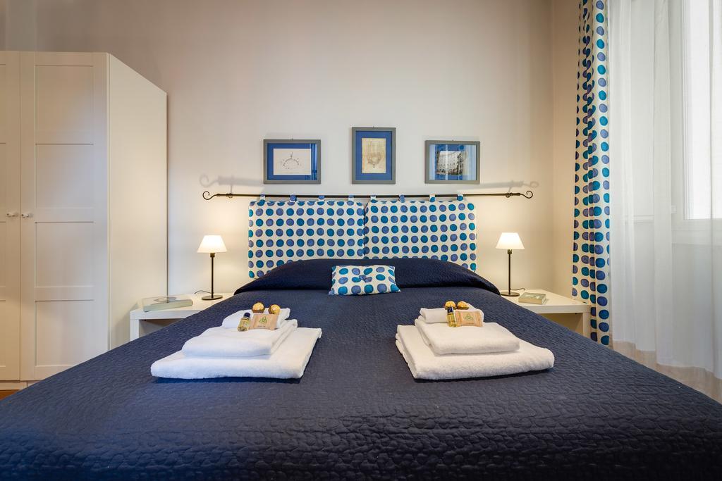 Rome As You Feel - Piazza Dei Satiri Apartments Kültér fotó